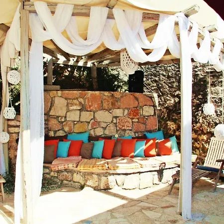 Alicelia Boutique 3*
