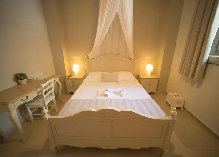 Alicelia Boutique Vathy (Ithaca)