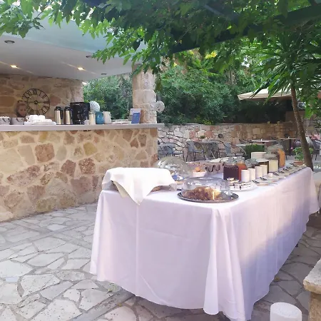 Πανσιόν Alicelia Boutique